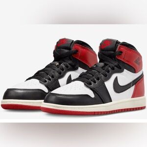 Air Jordan 1 Retro Black Toe